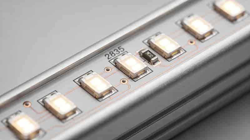 SMT vs THT PCB assembly comparison