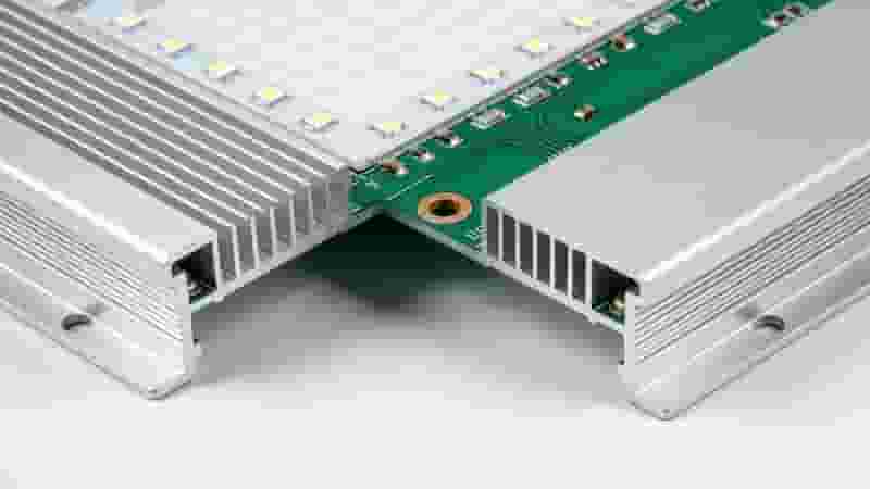 SMD 5050 LED PCB Assembly RGB LED Strip Manufacturing